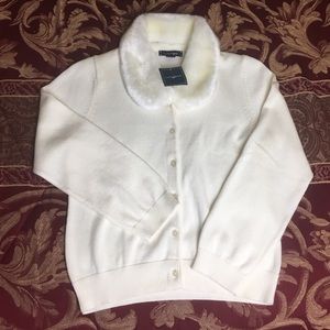 NWT Land’s End White Cardigan with Fur Collar